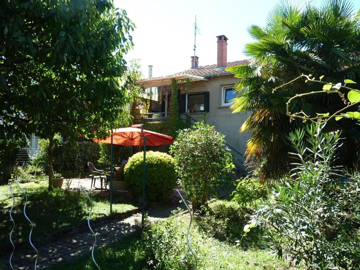 Les Gardenias Panzió Toulouse Kültér fotó