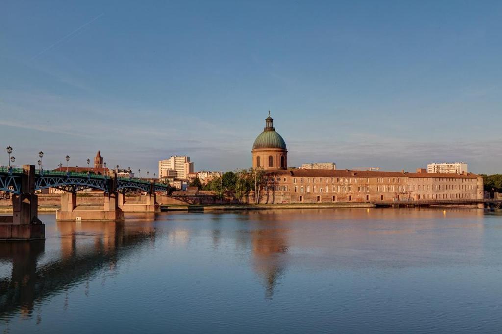 Les Gardenias Panzió Toulouse Kültér fotó